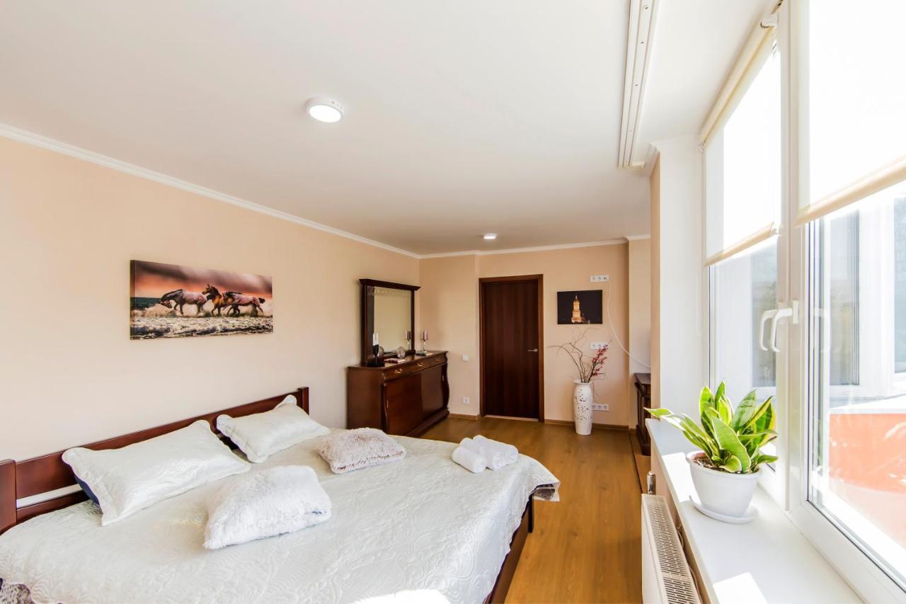 Super Comfort Flat For You Near The Metro. Киев Экстерьер фото